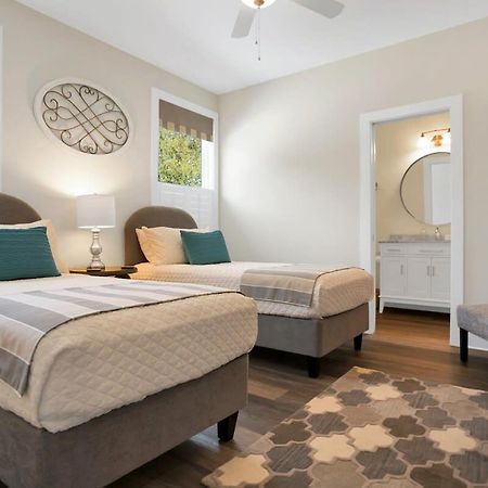 Blue House, Prime Location, Family Amenities, Bbq! Villa St. Augustine Buitenkant foto