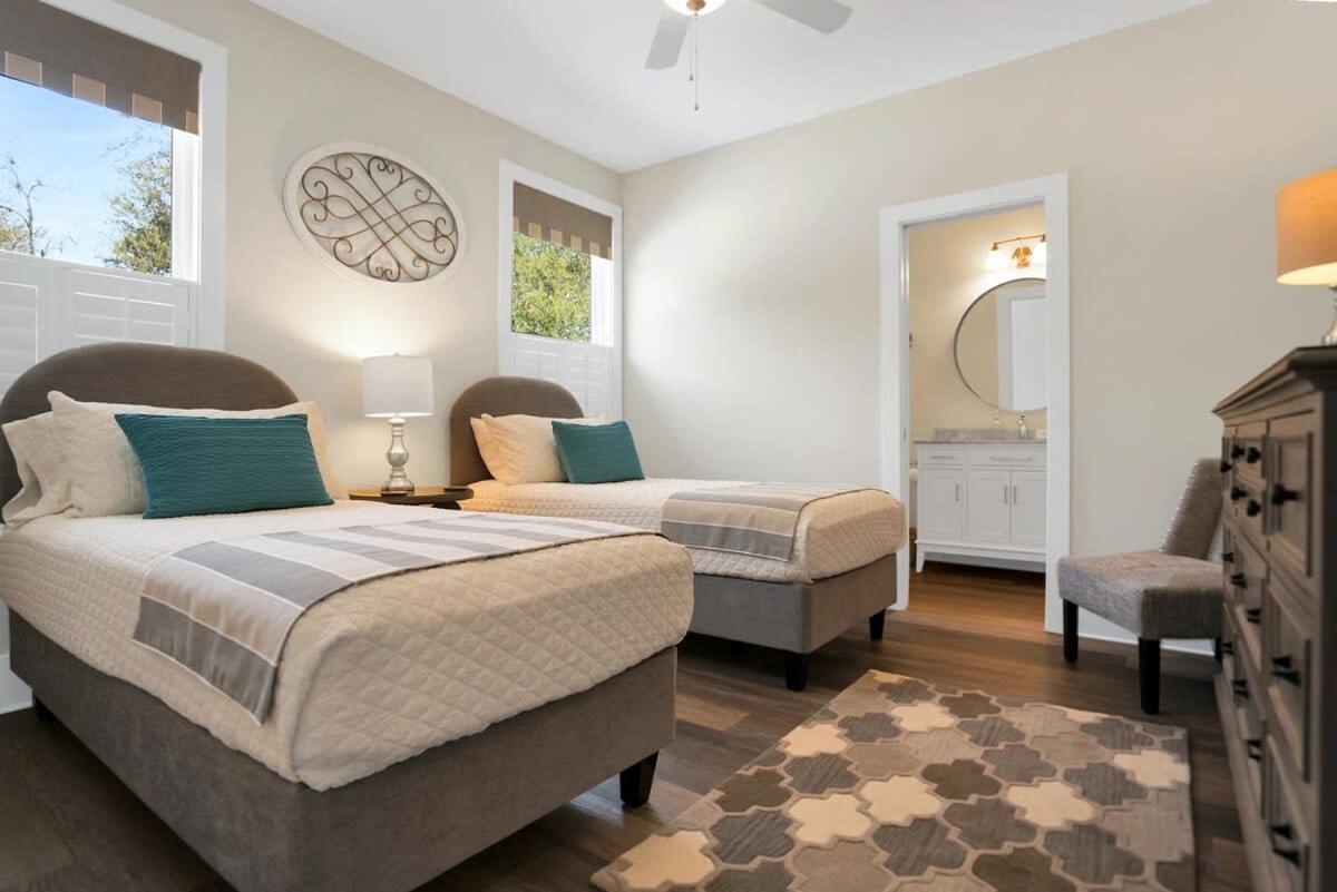 Blue House, Prime Location, Family Amenities, Bbq! Villa St. Augustine Buitenkant foto